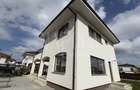 Casa 4 camere de vanzare in Dezmir - 1