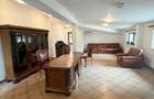 Vila Arc de Triumf office - 1