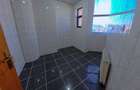 Spatiu 18 mp etaj 3, str Piata Revolutiei Bacau - 1