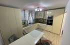 Apartament cu 3 camere de închiriat în zona Precista - 2