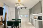 Apartament tip Penthouse | Terasa cu View | Zona Coresi - 11