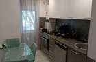 Apartament cu 4 camere, Micro 17, langa piata - 1
