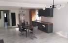 Apartament trei camere, rezidential, parter, curte proprie - 1