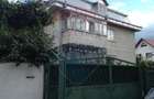 Vila cu 7 camere de vanzare in zona Centrala Aleea Grivitei Roman - 4