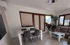 Penthouse . 350 mp. - 4