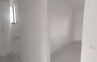 Apartament de vanzare - La Stejari - 5