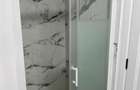 Apartament modern cu 3 camere - zona Sararie, 10 min de UMF - 650EUR - 9
