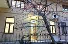 Apartament 4 camere, pe 2 niveluri si curte comuna în Centru - 41