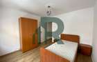 Apartament renovat cu 3 camere si 2 bai in Cartierul Strand - 4