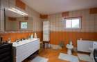 Casa spatioasa de vanzare - 18