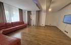 Proprietar - Vila cu 6 camere, 200 mp,3 bai,pretabila orice activitate - 1