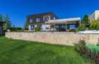 Deschidere catre lac | Piscină & Garaj pentru Barcă | Comision 0