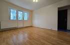 Etaj 2 - Mircea cel Batran, 2 camere, liber - 2