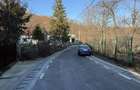 Casa demolabila  și teren 800mp cu toate utilitățile deschidere 26,5mp - 28