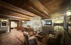 Casa ultracentrala complet renovata 6 camere 3 bai Cisnadioara - 9