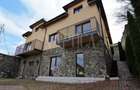 Casa 9 camere de vanzare in Floresti - 1
