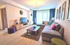 Superb Apartament cu 3 camere, piscina, 2 garaje, complet mobilat si utilat