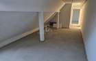 Apartament 4 Camere, Bloc Nou/Mansarda, P-ta Republicii, 7 Noiembrie - 11