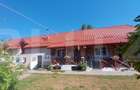 Casa individuala de vanzare, 124 mp, teren 3.860 mp, zona Chichis - 13
