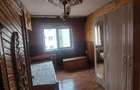 Apartament 3 camere decomandat -Tractorul Cordul Cosminului Etaj 3