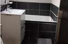 Etaj 2 cu 2 bai in bloc izolat, aproape de Mall - 2