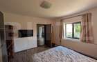 Casă individuala, 75 mp, teren 2180 mp, 2 fronturi stradale, zona Pucioasa - 11