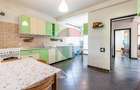 Casă / Vilă de vanzare in Ciorogarla | 5, 6 camere | teren 1600 mp