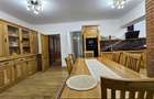Casa renovata 200mp pe 2 niveluriparcare curte cu foisorCentru zona str. Paris - 9