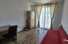 Apartament trei camere, semidecomandat, strada Porii - 5