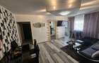 Apartament cu 2 camere si parcare  in zona centrala a localitatii - 2