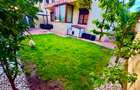 Casa P+1+M. 5 cam. Util 150mp. Teren 220mp - 37