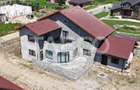 Casa individuala 5 camere 3 bai garaj 497 m teren liber Sat Sercaia - 2