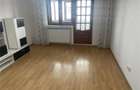 Apartament 3 camere de inchiriat , zona Scoala nr 2- Piata Moldovei decomandat , - 1