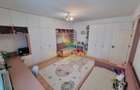 Apartament 3 camere- mobilat si utilat+ 2 locuri de parcare - 4