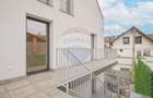 La poalele Tâmpei — vilă contemporană în Schei - 20
