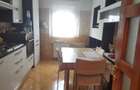 Apartament doua camere semidecomandat, etaj trei renovat bucatarie mare, mobilat - 2