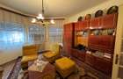 Vanzare apartament patru camere plus garsoniera in vila cartierul Armenesc curte - 1