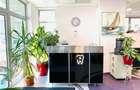 VANZARE SPATIU COMERCIAL Traian Mosilor Stradal Parcare proprie 0 Comision - 5