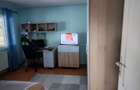 apartament la casa - zona Unirea - 3 camere - bucatarie - baie - teren generos - 3