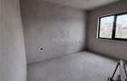 Duplex deosebit - asfalt in lucru - 3 bai - 2 dormitoare matrimoniale - 13