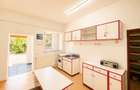 Casa cu teren 688 mp, 2 corpuri de cladire, Parneava - 1