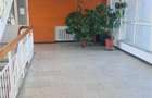 Titan, cocheta, renovata, mobilata, utilata, metrou. - 10