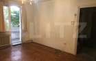apartament de vanzare , 50 mp , cu balcon , zona Solidaritatii - 3