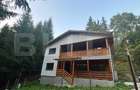 Cabana/Pensiune de vânzare în Colibița, cu acces la lac