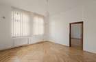 Sediu firmă | Vilă 310 mp | 12 camere | 2–3 parcări | Carol I – Mântuleasa
