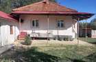 Casă situată în Bumbești Pițic - sat Cârligei