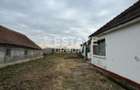 Teren cu casa demolabila in Sanandrei - 2