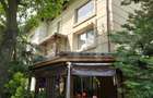 Proprietate Exclusivistă: 2 Case, Piscină și Teren de Tenis pe 3833 mp - 5