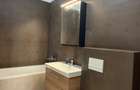 Casa cu 4 camere doua bai - prima inchiriere! - 5