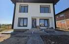 Vila 4 Camere | Gata de mutare | 100 m de Blv.